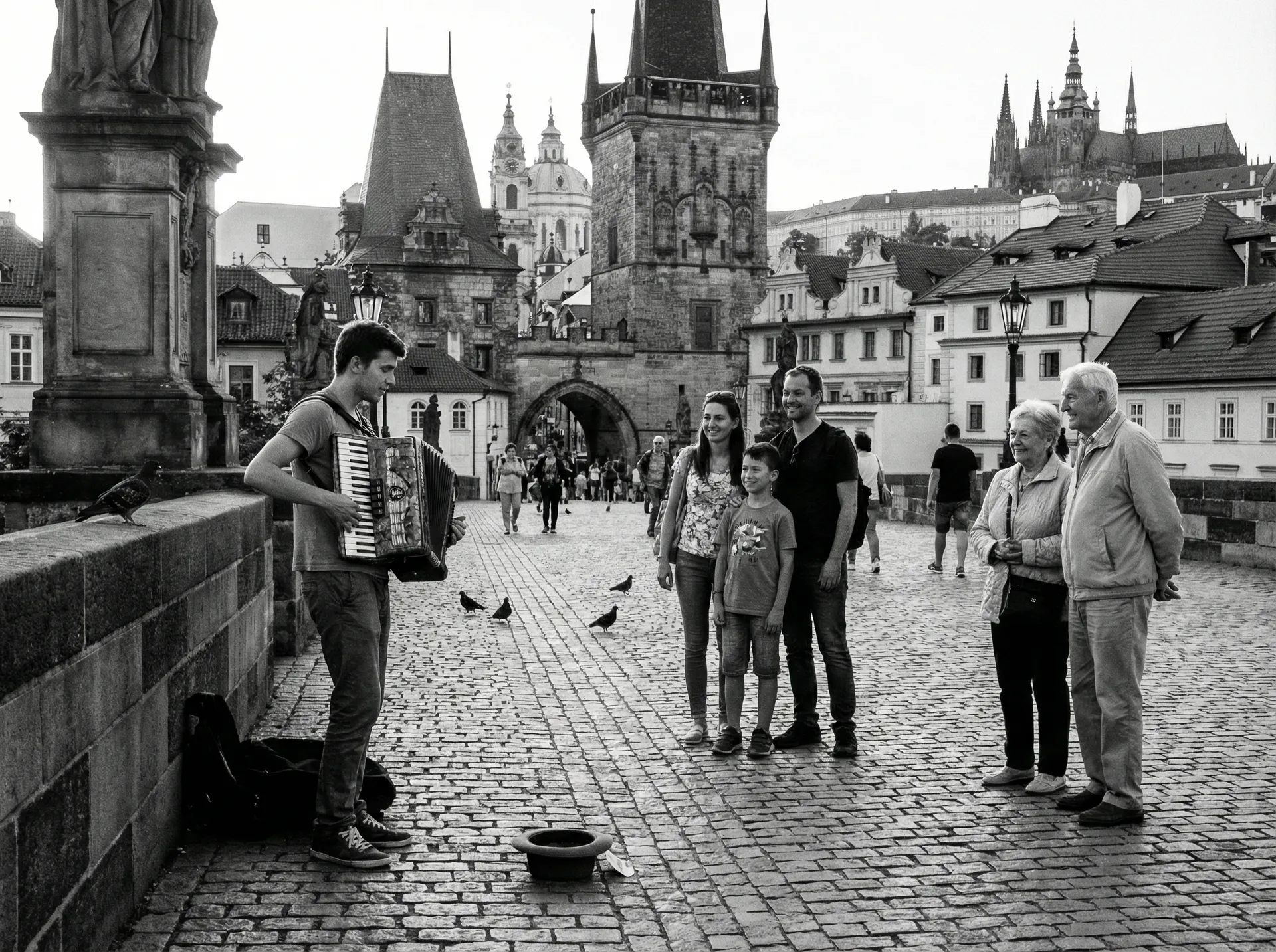 查理大桥上的手风琴演奏者 - 捷克搭讪 街头艺人故事